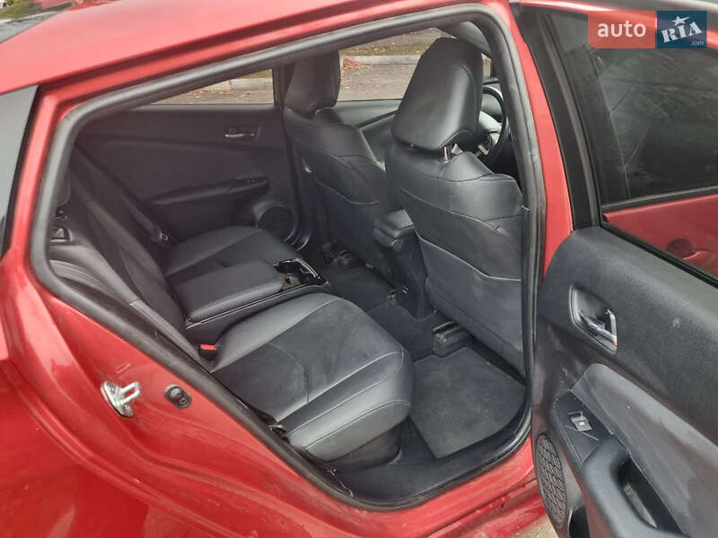 Хетчбек Toyota Prius Prime 2016 в Харкові