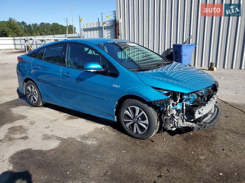 Хэтчбек Toyota Prius Prime 2017 в Львове фото 4 Хэтчбек Toyota Prius Prime 2017 в Львове