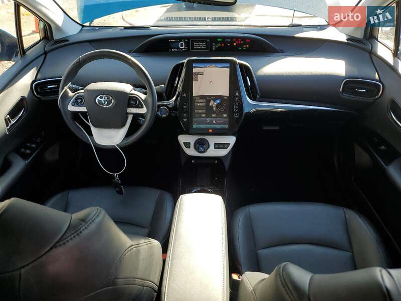 Хэтчбек Toyota Prius Prime 2017 в Львове фото 8 Хэтчбек Toyota Prius Prime 2017 в Львове