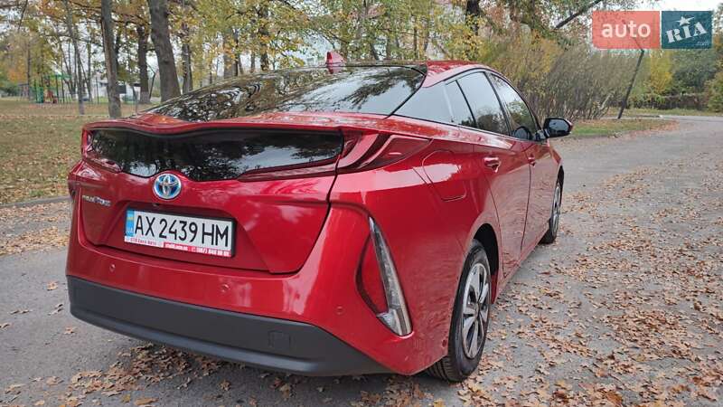 Хэтчбек Toyota Prius Prime 2016 в Харькове фото 8 Хэтчбек Toyota Prius Prime 2016 в Харькове