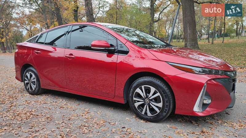 Хэтчбек Toyota Prius Prime 2016 в Харькове фото 18 Хэтчбек Toyota Prius Prime 2016 в Харькове