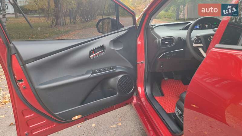 Хэтчбек Toyota Prius Prime 2016 в Харькове фото 21 Хэтчбек Toyota Prius Prime 2016 в Харькове