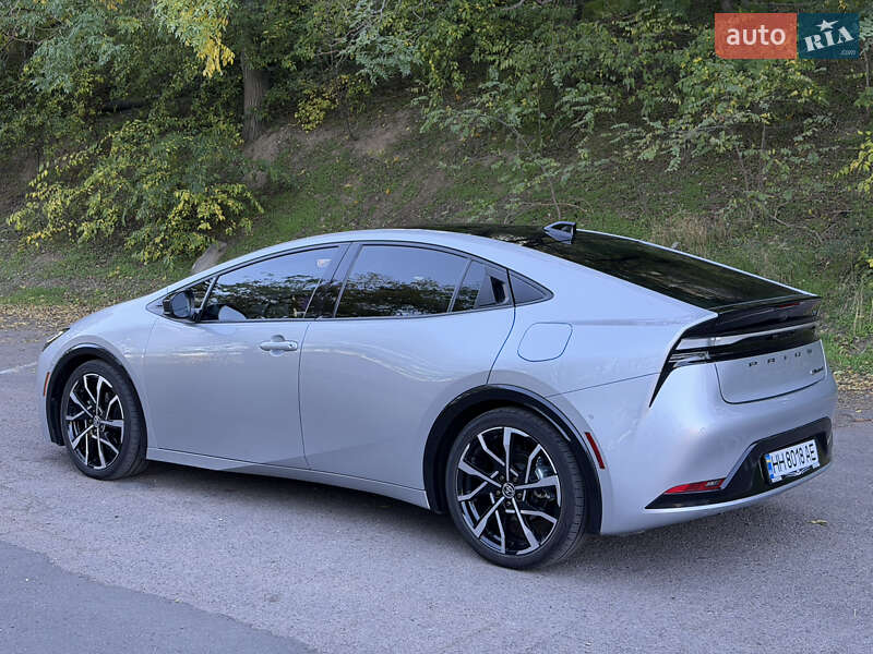Хэтчбек Toyota Prius Prime 2024 в Одессе