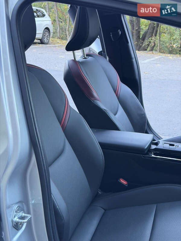 Хэтчбек Toyota Prius Prime 2024 в Одессе