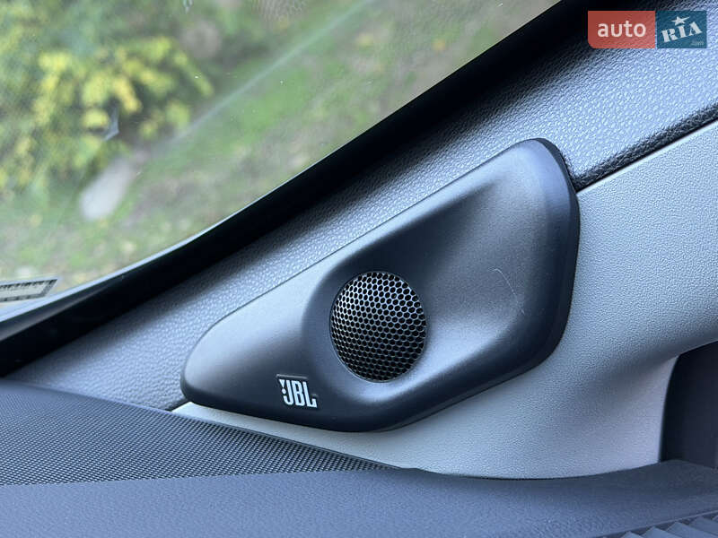 Хэтчбек Toyota Prius Prime 2024 в Одессе