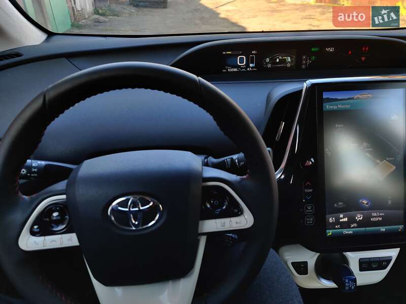 Хэтчбек Toyota Prius Prime 2017 в Киеве фото 15 Хэтчбек Toyota Prius Prime 2017 в Киеве