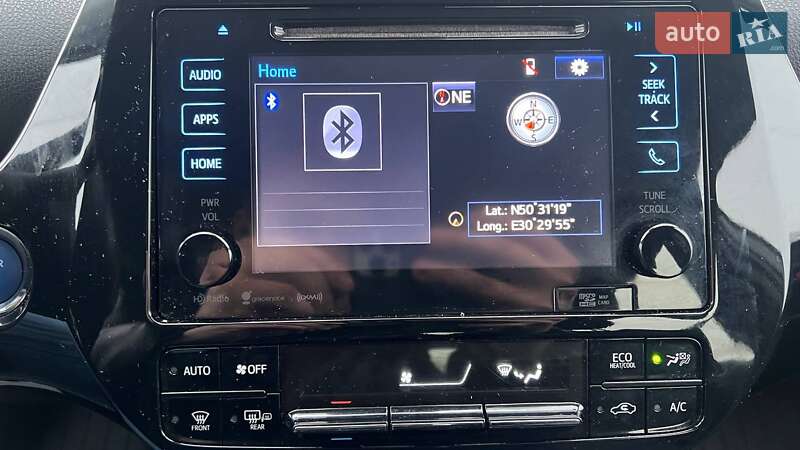 Хэтчбек Toyota Prius Prime 2018 в Киеве