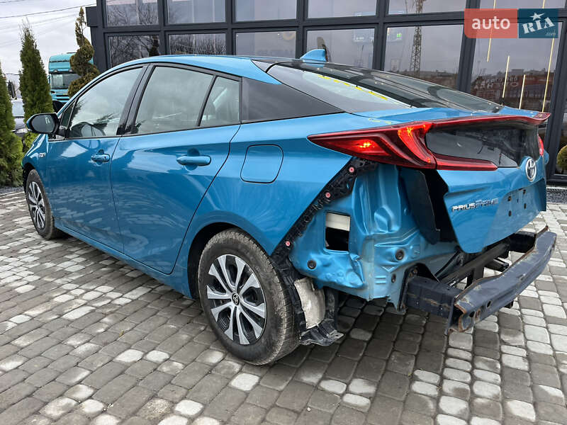 Хэтчбек Toyota Prius Prime 2019 в Львове