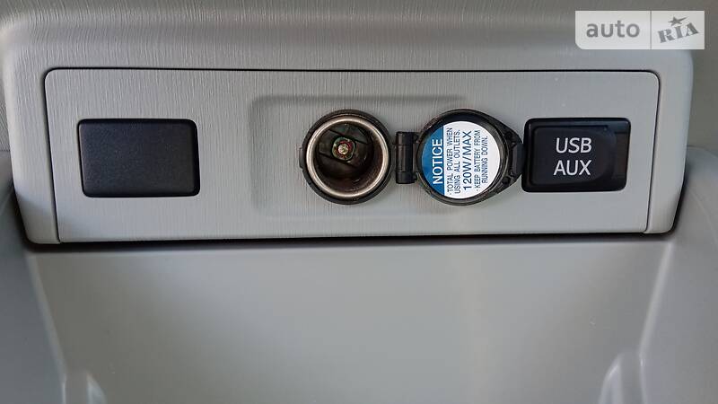 Універсал Toyota Prius v 2012 в Одесі