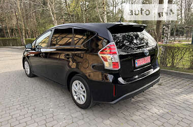 Универсал Toyota Prius v 2020 в Луцке