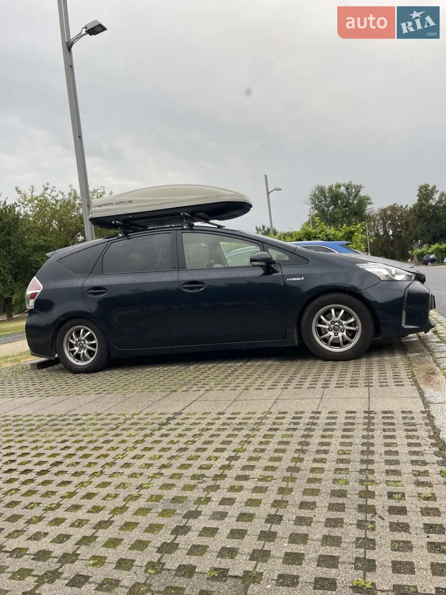 2017 Toyota Prius v (+) - мініатюра 5