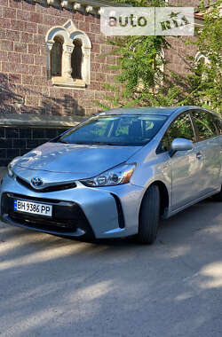 Універсал Toyota Prius v 2015 в Одесі