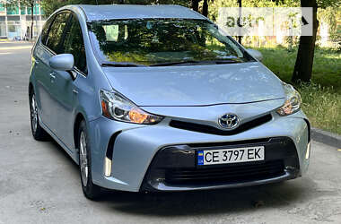 Универсал Toyota Prius v 2014 в Черновцах