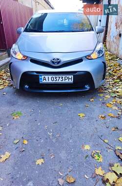 Універсал Toyota Prius v 2016 в Києві