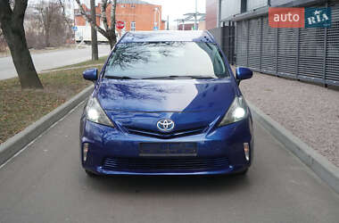 Універсал Toyota Prius v 2013 в Києві