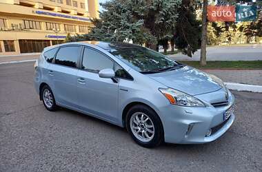 Универсал Toyota Prius v 2012 в Черноморске