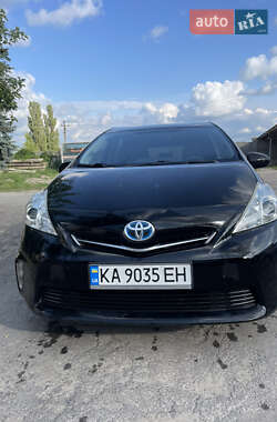 Універсал Toyota Prius v 2011 в Києві