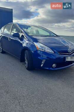 Универсал Toyota Prius v 2013 в Одессе