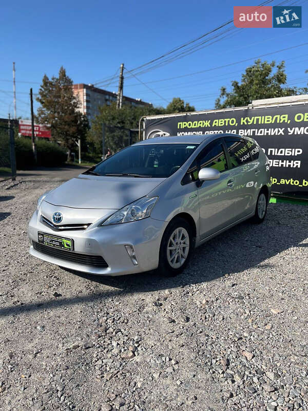 Універсал Toyota Prius v 2014 в Білій Церкві