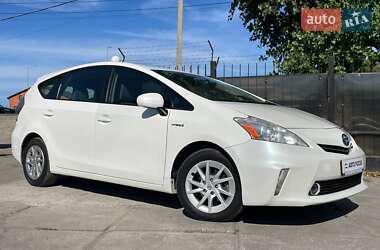 Универсал Toyota Prius v 2012 в Киеве