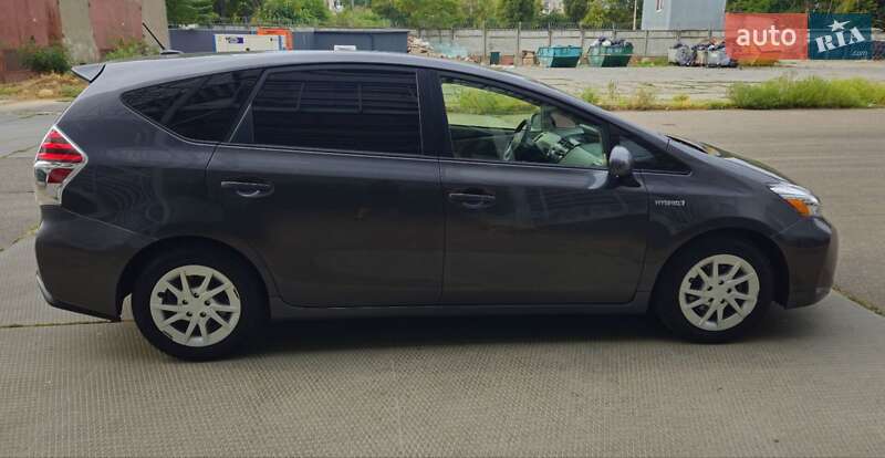 Универсал Toyota Prius v 2016 в Одессе фото 4 Универсал Toyota Prius v 2016 в Одессе