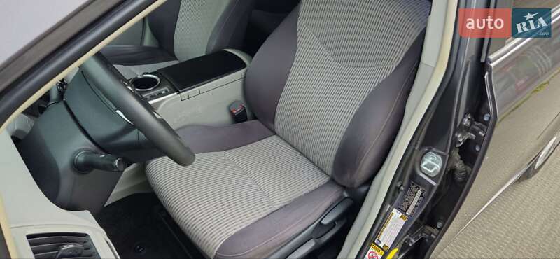 Универсал Toyota Prius v 2016 в Одессе фото 13 Универсал Toyota Prius v 2016 в Одессе