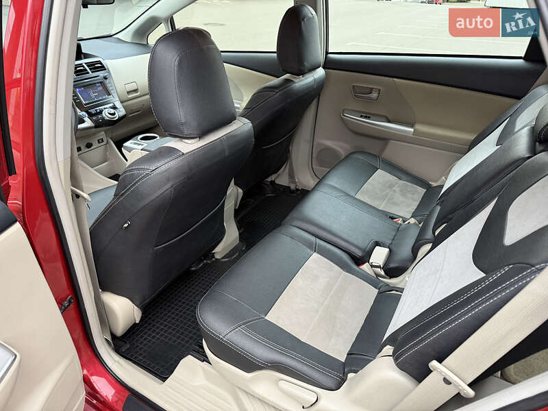 Универсал Toyota Prius v 2013 в Киеве фото 17 Универсал Toyota Prius v 2013 в Киеве