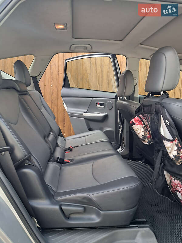 Универсал Toyota Prius v 2012 в Харькове фото 11 Универсал Toyota Prius v 2012 в Харькове