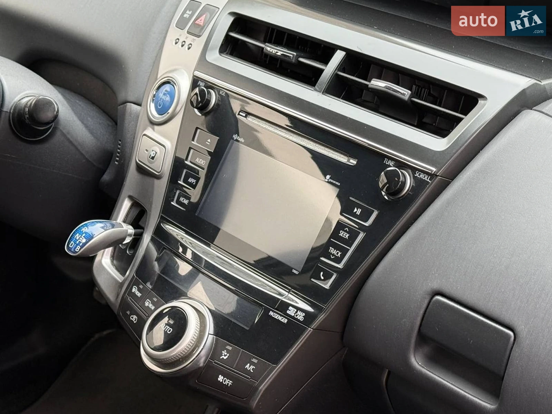2015 Toyota Prius v (+) - мініатюра 20