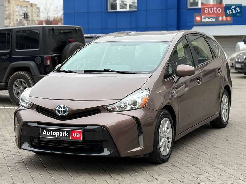 Универсал Toyota Prius v 2015 в Одессе