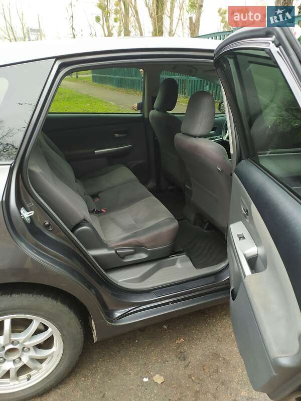 Универсал Toyota Prius v 2014 в Киеве фото 10 Универсал Toyota Prius v 2014 в Киеве