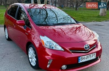 Универсал Toyota Prius v 2012 в Одессе