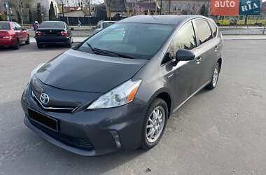 Універсал Toyota Prius v 2011 в Львові