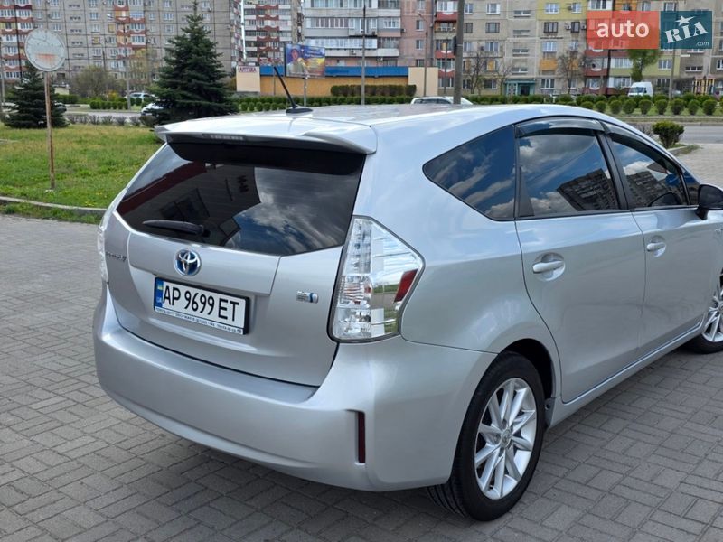 Универсал Toyota Prius v 2013 в Запорожье фото 6 Универсал Toyota Prius v 2013 в Запорожье