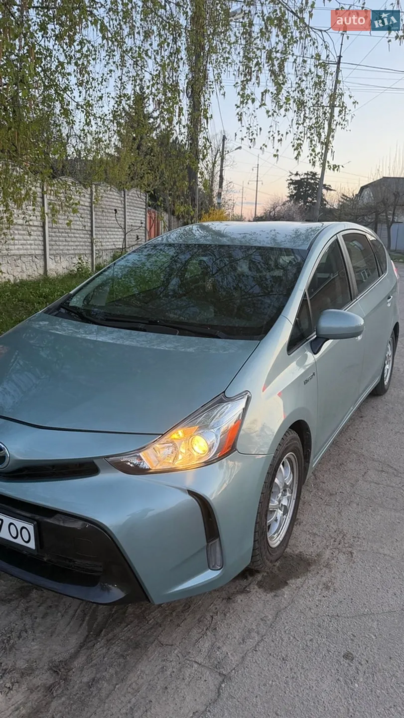 2015 Toyota Prius v (+) - мініатюра 15