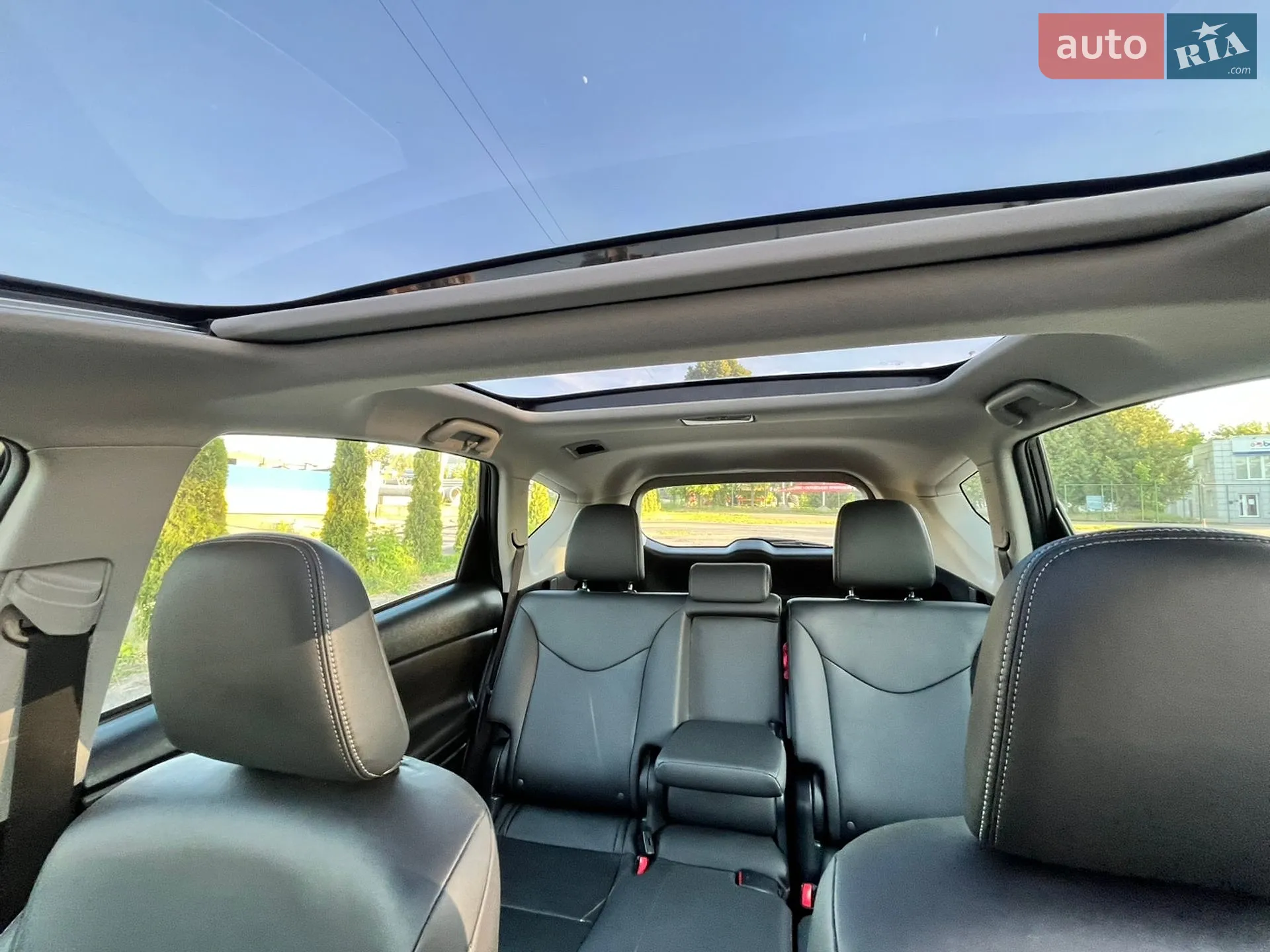 2014 Toyota Prius v (+) - мініатюра 49