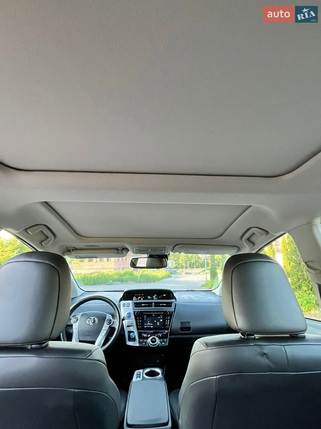 2014 Toyota Prius v (+) - мініатюра 51
