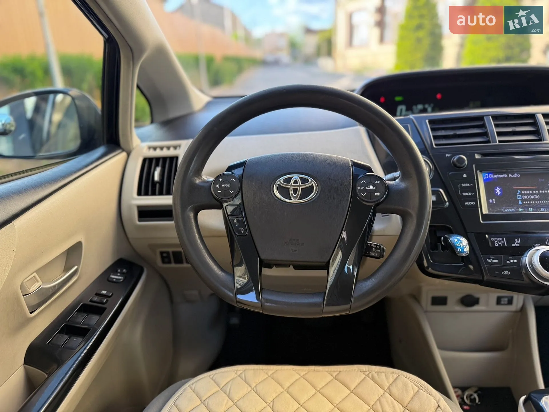2013 Toyota Prius v (+) - мініатюра 26