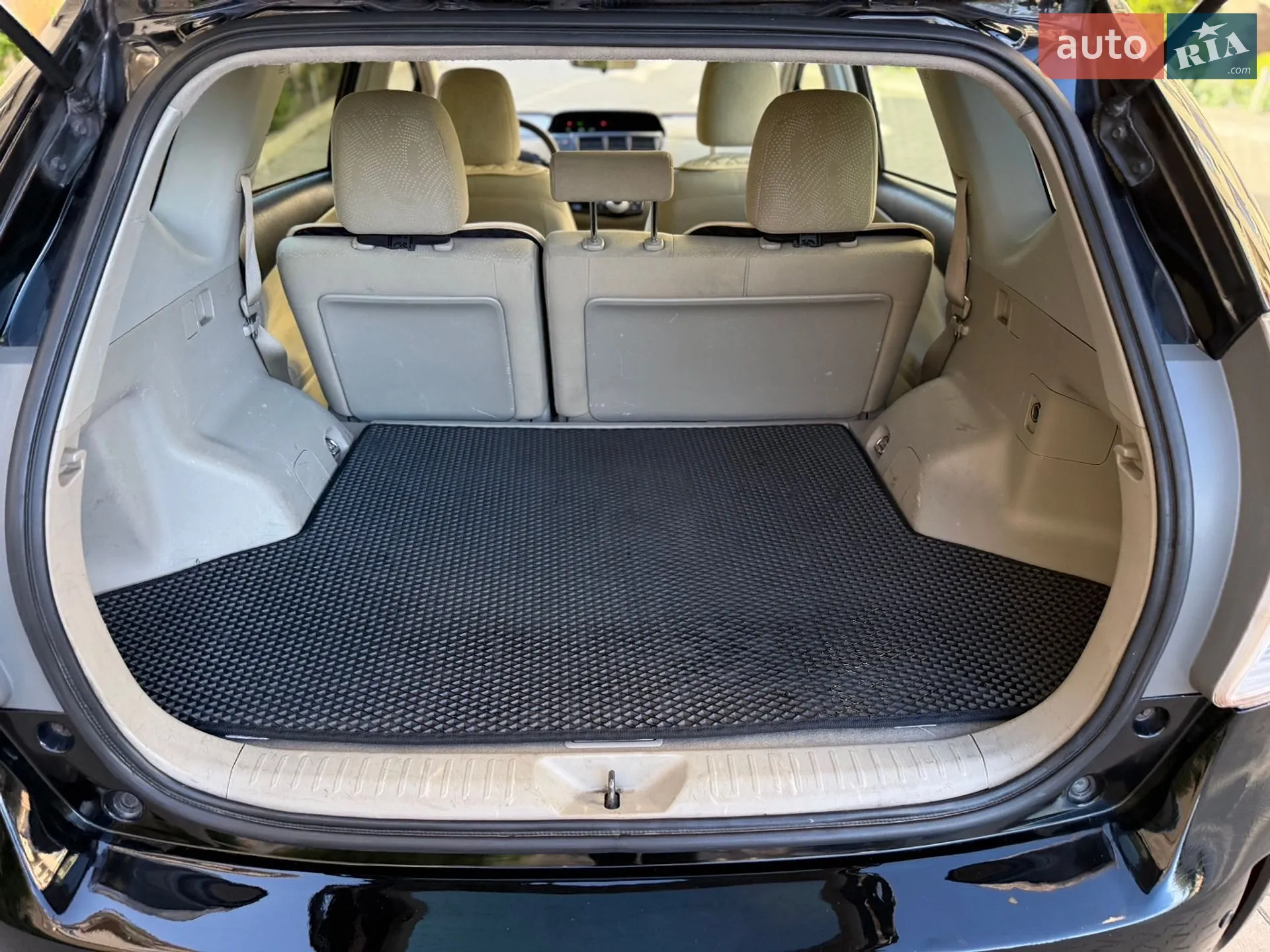 2013 Toyota Prius v (+) - мініатюра 30