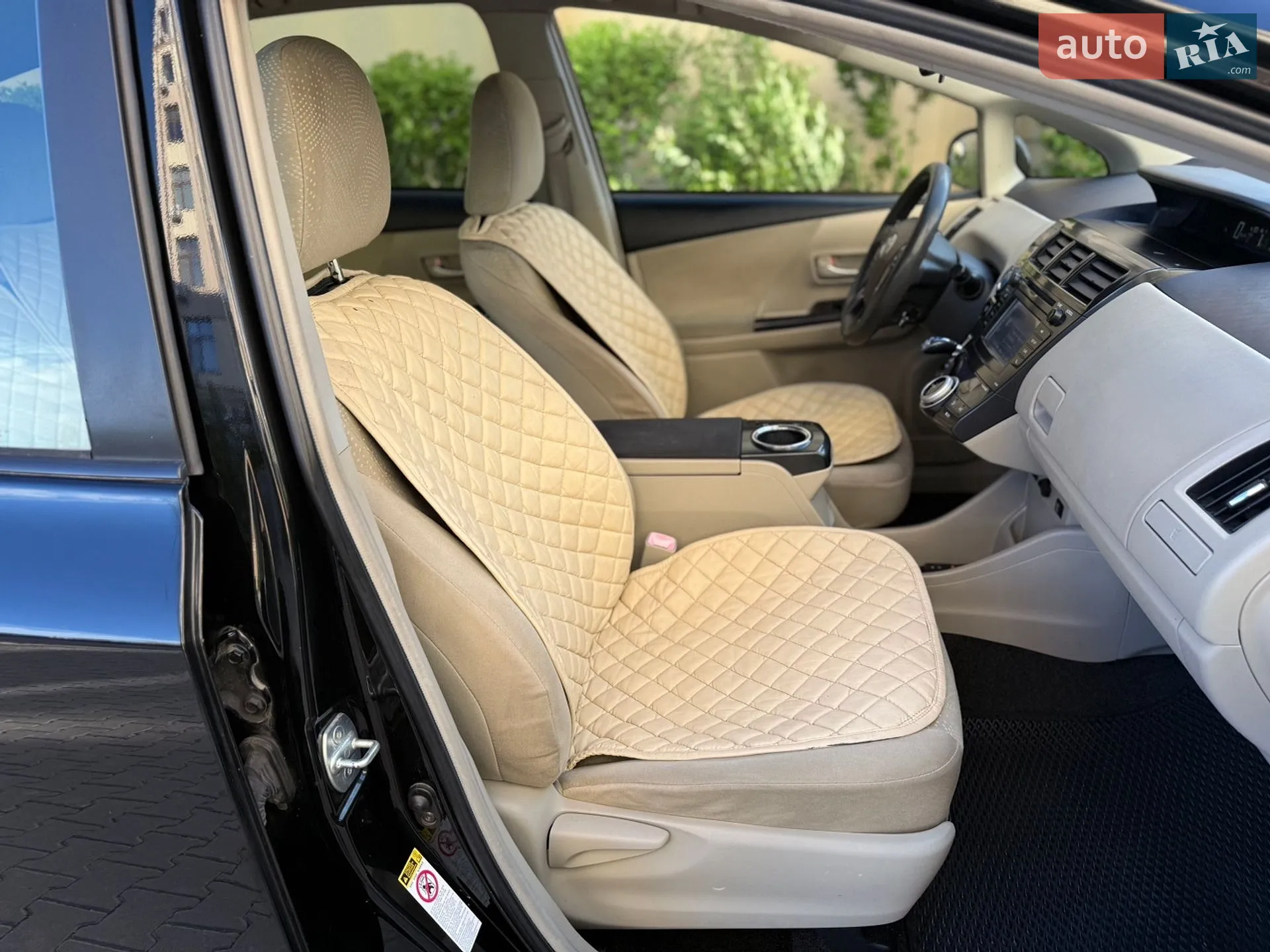 2013 Toyota Prius v (+) - мініатюра 38