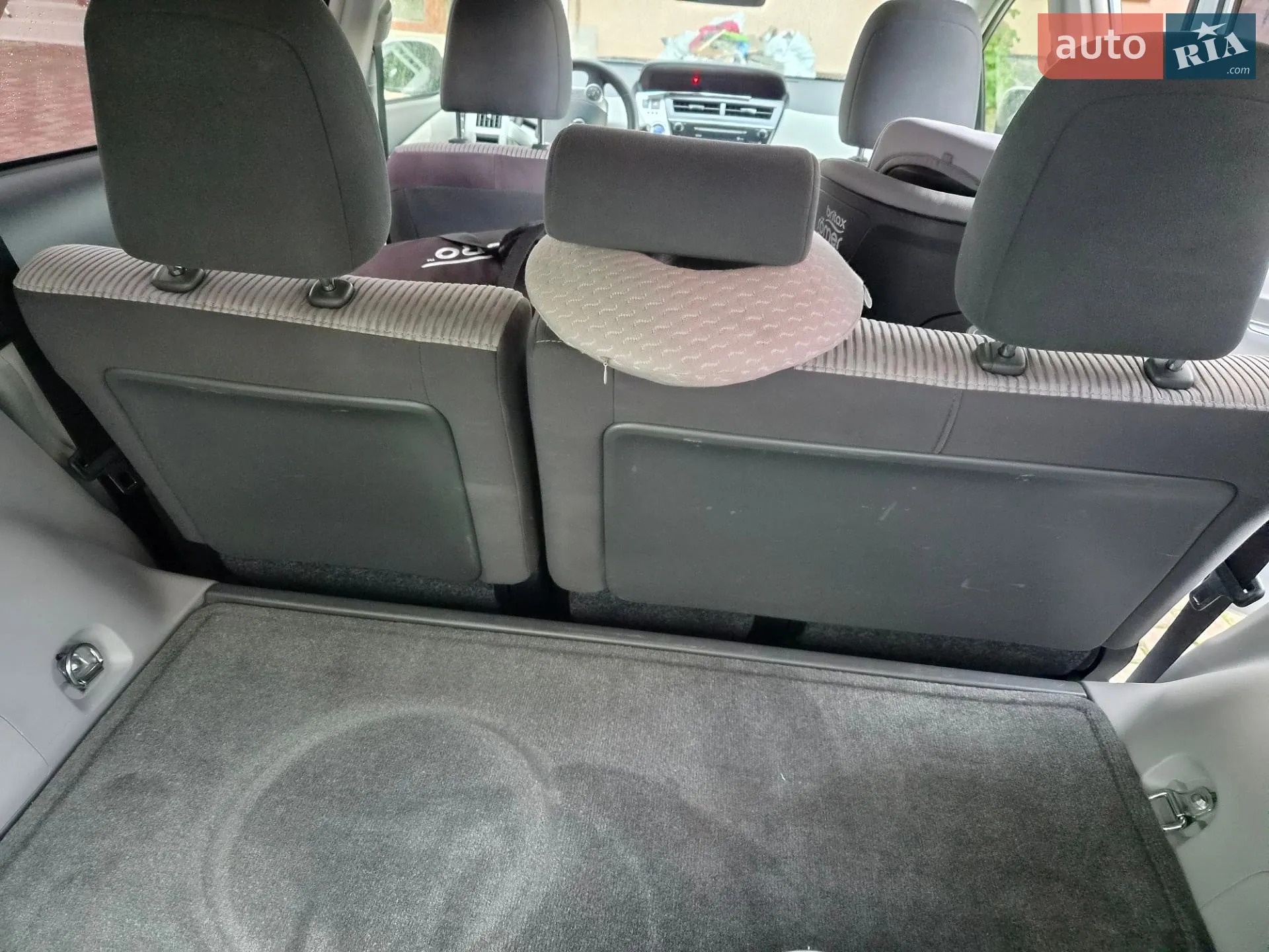 2014 Toyota Prius v (+) - мініатюра 42