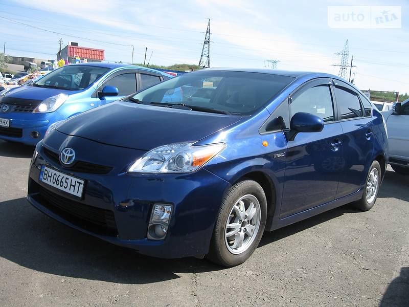 Toyota Prius 2011 року