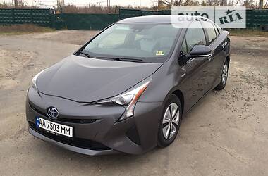 Хетчбек Toyota Prius 2017 в Києві