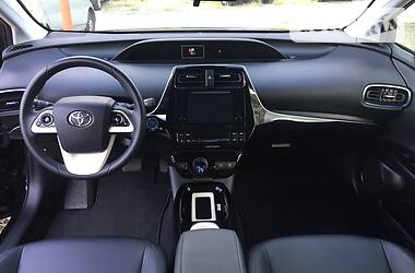 Хэтчбек Toyota Prius 2016 в Киеве