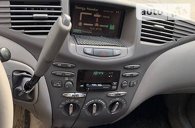 Седан Toyota Prius 2000 в 