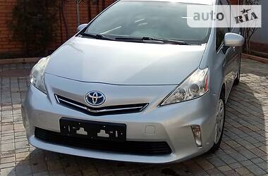 Універсал Toyota Prius 2012 в 
