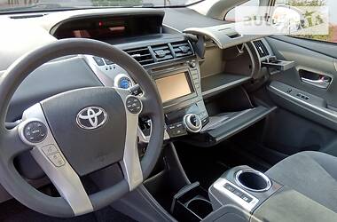 Універсал Toyota Prius 2012 в 
