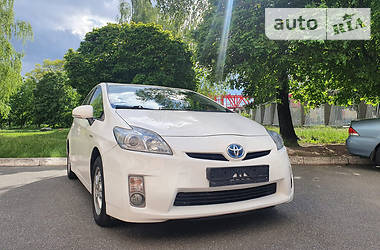 Хэтчбек Toyota Prius 2011 в Киеве