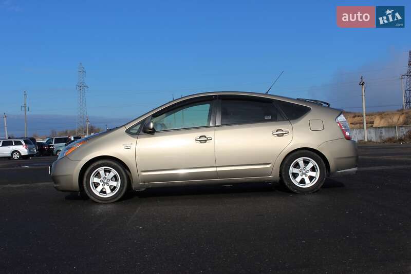 Хэтчбек Toyota Prius 2008 в Одессе