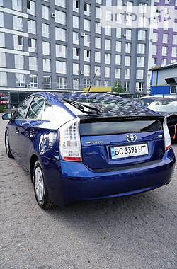 Хэтчбек Toyota Prius 2010 в Львове